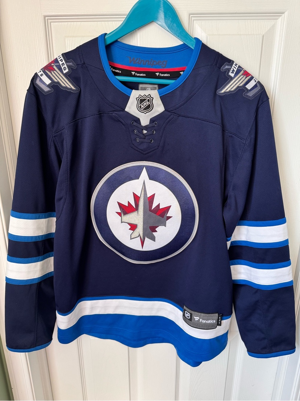 Mens Fanatics Winnipeg Jets NHL Hockey Jersey Size Small Like New